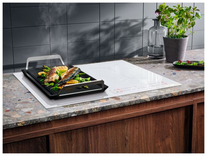 Индукционная варочная панель Electrolux EIV 63440 BW - фото 3